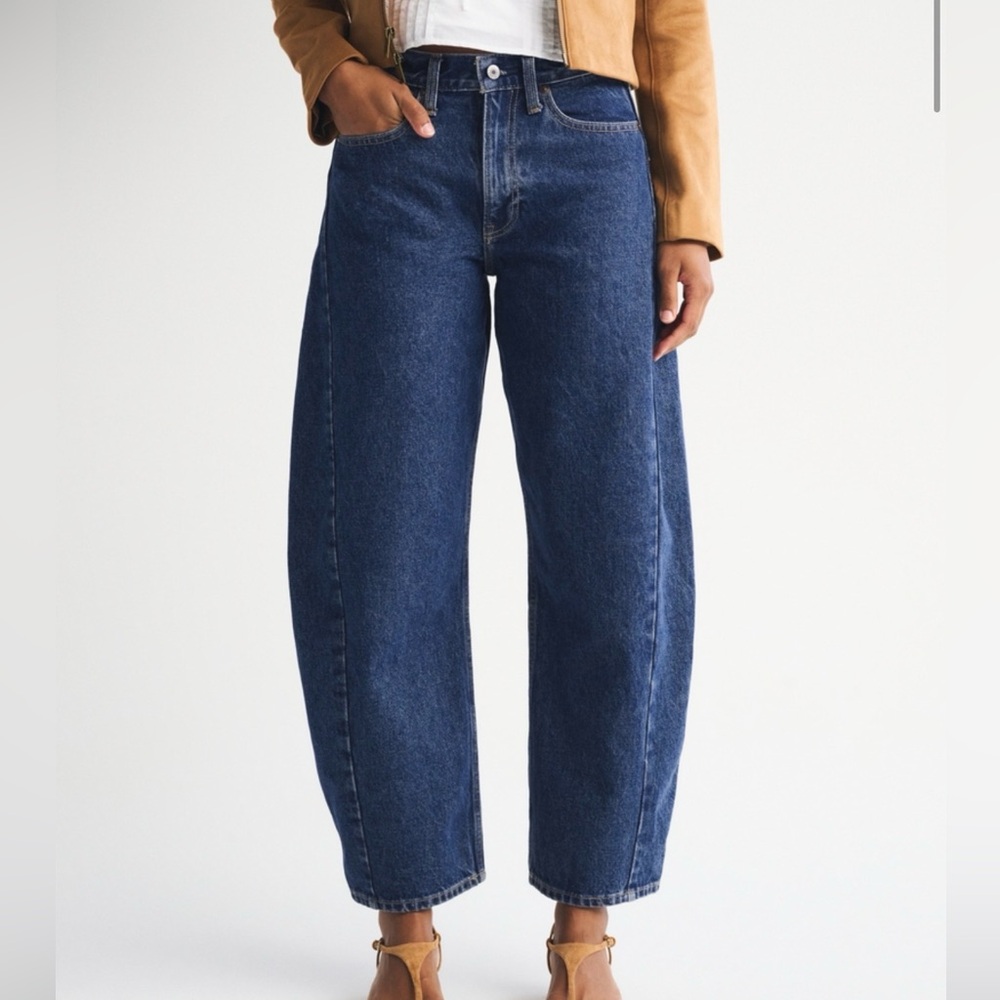 Abercrombie & Fitch Black Boyfriend Jeans - Picture 5 of 6